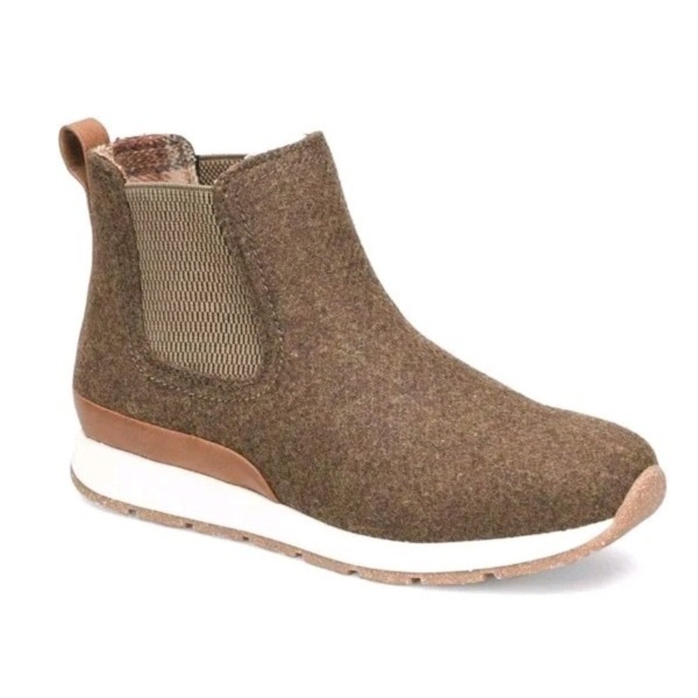 NEW b.o.c. Women's Kara Wool Ankle Chelsea Boots Brown Sz 8 Slip On Bootie